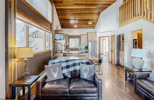 Big Horn House | Stunning ski-in/ski-out townhome with a private indoor hot tub