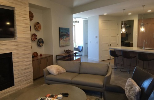 Ivins House | Stunning Snow Canyon Views from this Private Location in High End Community