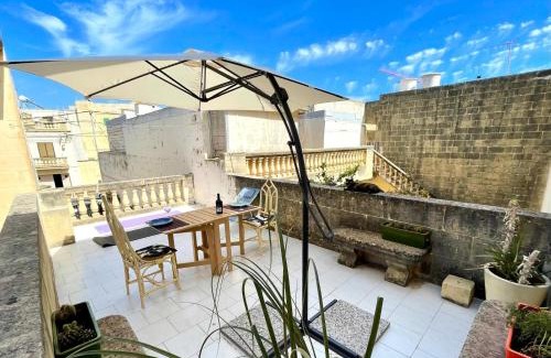 Sannat Apartment | Stunning Spacious Studio with Garden Terrace Gozo