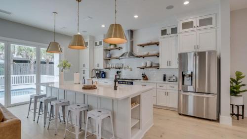 Santa Rosa Beach House | Stunning Stayin' Sandy-Private POOL & Walk to Beach!