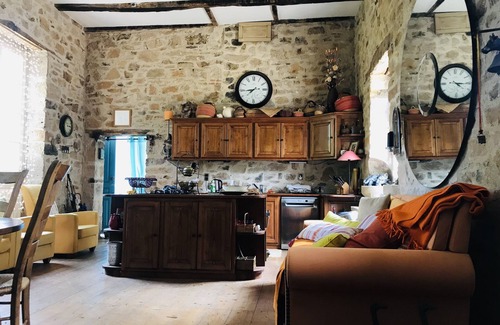 Najac House | Stunning stone house and Gite