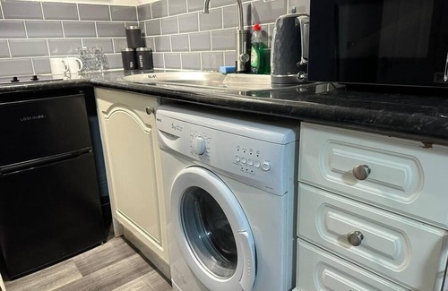Newport Apartment | Stunning studio Apartment in Newport