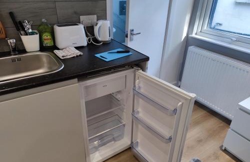 Seven Sisters Apartment | STUNNING STUDIO In NORTH LONDON - VICTORIA LINE