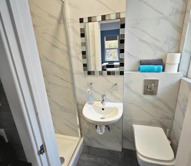 Seven Sisters Apartment | STUNNING STUDIO In NORTH LONDON - VICTORIA LINE