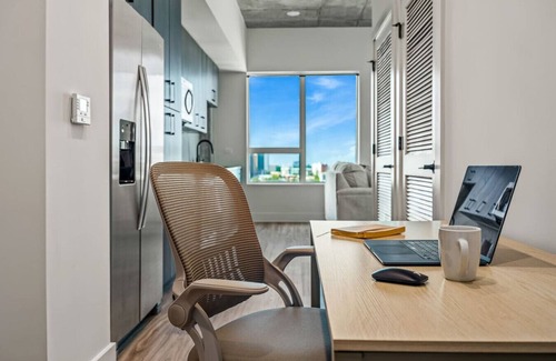 Channel District Apartment | Stunning Studio | New and Luxury | Free Parking!