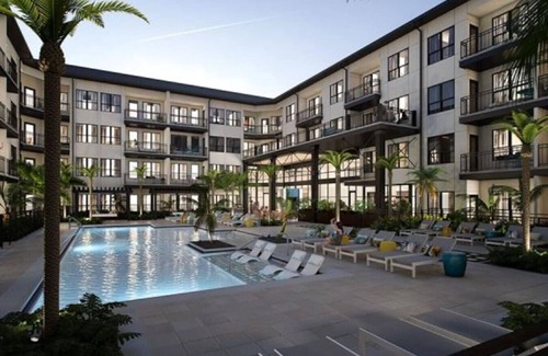North Hyde Park Apartment | Stunning Studio | Pool & Gym | Raymond James!