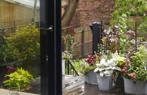 Red Hook House | Stunning Summer Sublet Red Hook Garden Loft