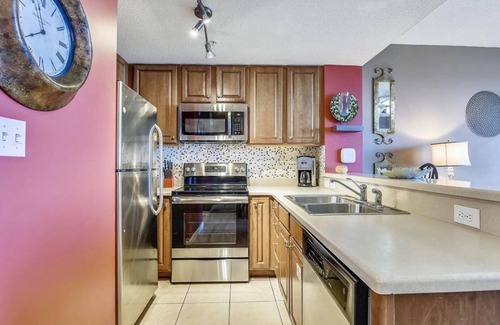 Lower Grand Lagoon Condo | Stunning Sunsets! Gulf front with everything you need for a beach getaway!