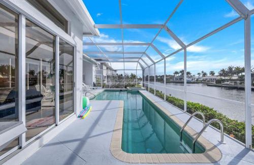 Naples House | Stunning Sunsets and Water Views