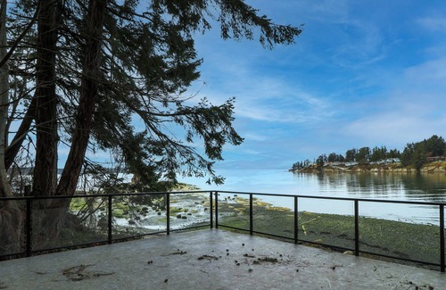 Regional District of Nanaimo Condo | Stunning Sunsets