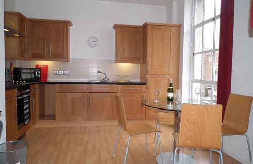 Exeter Apartment | Stunning super central Exeter apartment just 100m from the cathedral