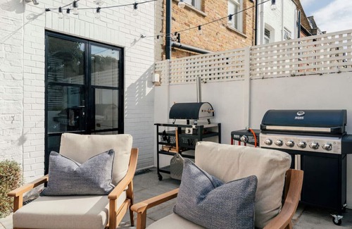 Parsons Green and Walham House | Stunning Townhouse in Parsons Green, Fulham