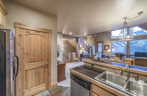 Winter Park House | Stunning townhome. Few minutes from Winter Park Ski Resort and Town of WP