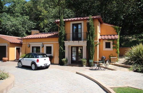 Glen Ellen Cottage | Stunning Tuscan House in the Heart of Sonoma's Wine Country