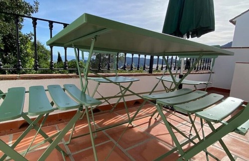 Gaucin Apartment | Stunning two bed, 2 bathroom Casa with great views