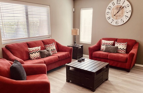 Norterra House | Stunning Two Storey Home with Heated Pool... Ready for your next GET AWAY.