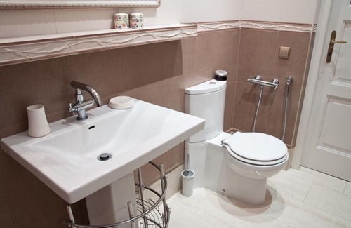 Yavory House | Stunning 6-Room Private House in Lychakivskyi District