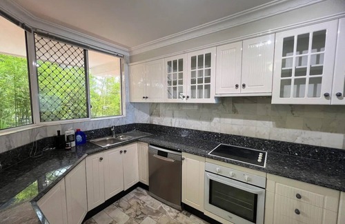 Manly Apartment | Stunning, uninterrupted views of beach & surf