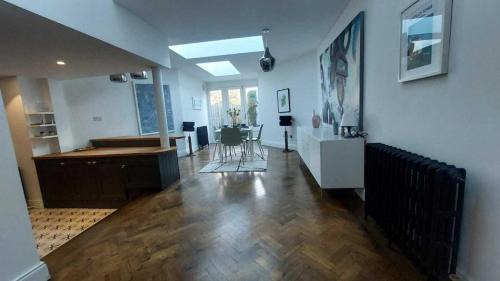 Howth House | Stunning Unique & Elegantly Refurbed Seafront 2BD