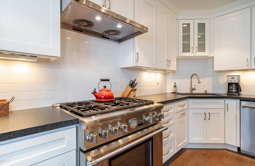 Kings Beach Condo | Stunning Unobstructed Tahoe Views | HOA Beach | Steps to Shops, Dining & Kings Beach