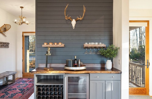 Nellysford House | Stunning Views, Hot Tub, Impeccable Design