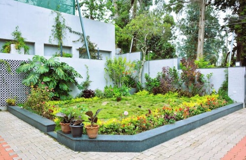 Kodaikanal Apartment | Stunning View & Modern Amenities-H2