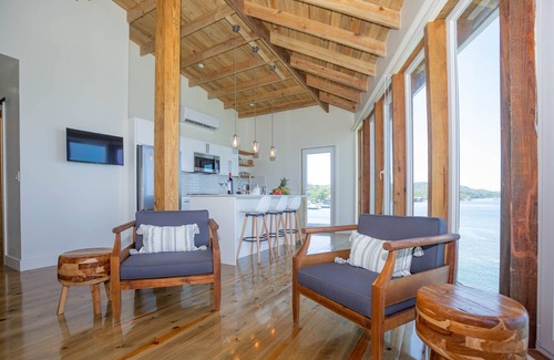 Antoneys Cay Apartment | Stunning views at - Villa Aire