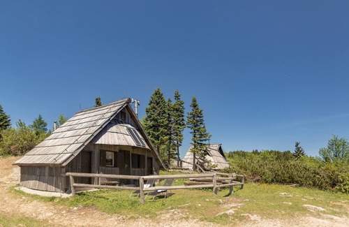 Kamnik Ski Chalet | Stunning Views - Chalet Encijan - Velika Planina