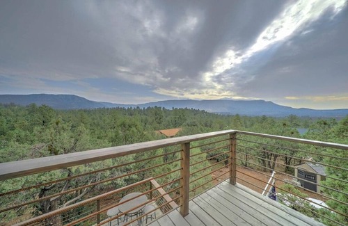 Pine House | Stunning Views from 3 Level Home, Majestic Sunrise and Mountain Scapes