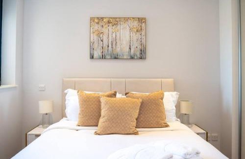 Queen's Gate Apartment | Stunning views modern décor flat in Kensington