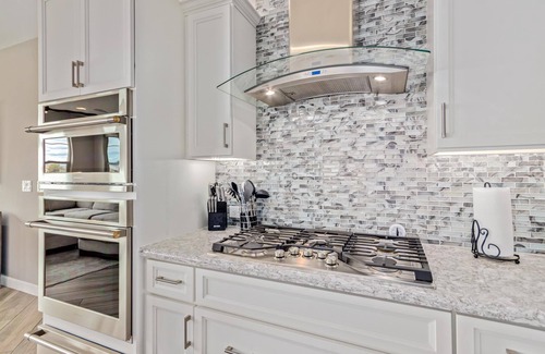 Encanterra House | Stunning Views of the Golf Course