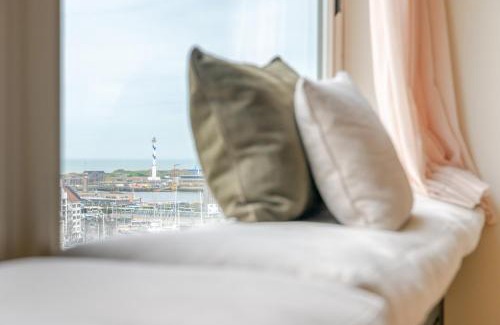 Ostend City Centre Apartment | Stunning views over Ostend with garage