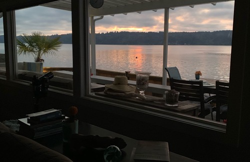 Gig Harbor House | Stunning Views! Sunrise Beach Waterfront Home