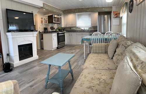 Old Orchard Beach House | Stunning Views from Roof Top Deck, 50 Steps to Beach