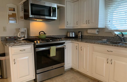 Old Orchard Beach House | Stunning Views from Roof Top Deck, 50 Steps to Beach