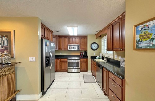Pensacola Beach Condo | Stunning Views from Every Room & Centrally Located on the Island