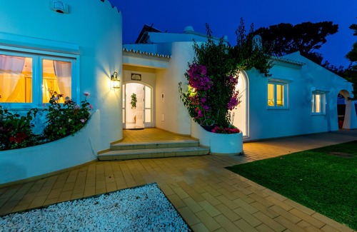 Vilamoura Villa | Stunning Vilamoura Villa with Heated Pool in Extensive mature gardens