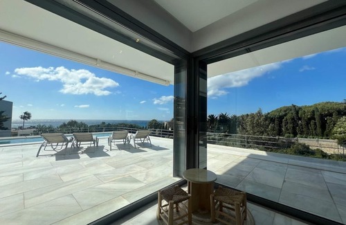 Atlanterra Villa | Stunning Villa 4 minutes from the beach - Renovated in 2023 | 9 PAX