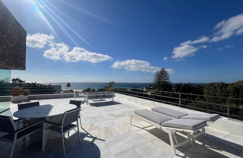 Atlanterra Villa | Stunning Villa 4 minutes from the beach - Renovated in 2023 | 9 PAX