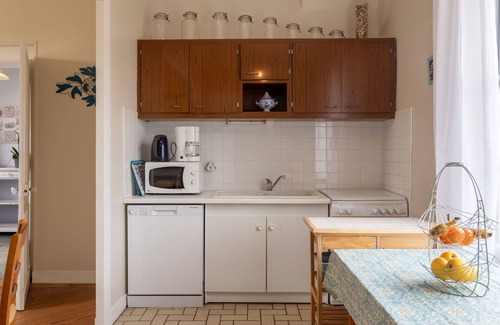 Valmont House | Stunning villa for 6 people with WIFI, TV, pets allowed and parking