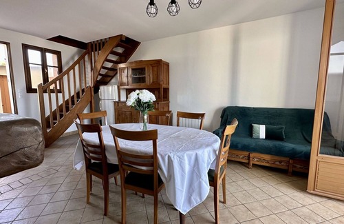 Tharon-Plage House | Stunning villa for 6 people with WIFI, TV, pets allowed and parking