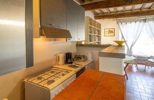 Pieve al Bagnoro House | Stunning villa for 2 people with pool, TV, patio and parking