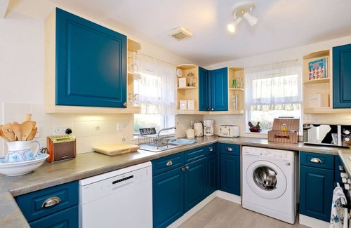 Inverurie House | Stunning villa for 4 people with WIFI and parking