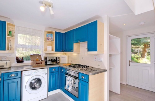 Inverurie House | Stunning villa for 4 people with WIFI and parking