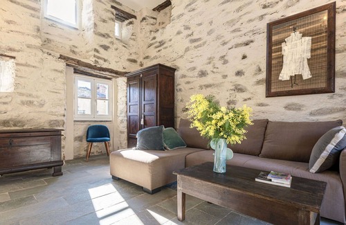 San-Giuliano House | Stunning villa for 5 guests with A/C, WIFI, terrace, pets allowed and parking