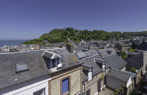 Yport House | Stunning villa for 5 guests with TV, terrace and parking