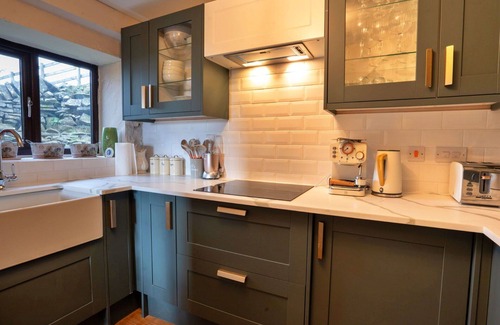 Buxton House | Stunning villa for 5 people with WIFI, pets allowed and parking