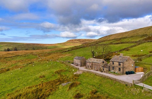 Buxton House | Stunning villa for 5 people with WIFI, pets allowed and parking