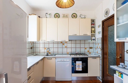Ospedaletti House | Stunning villa for 7 guests with private pool, WIFI, TV and terrace