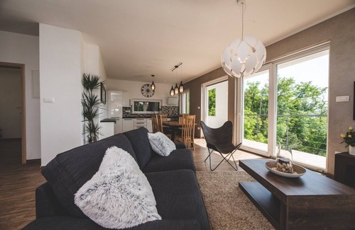 Jadranovo Villa | Stunning Villa Grace* with a sea view and a pool in Jadranovo